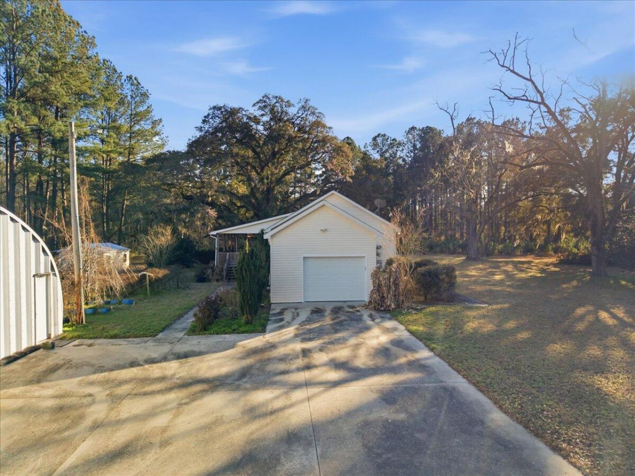 1613 Cavanaugh Road Photo 6