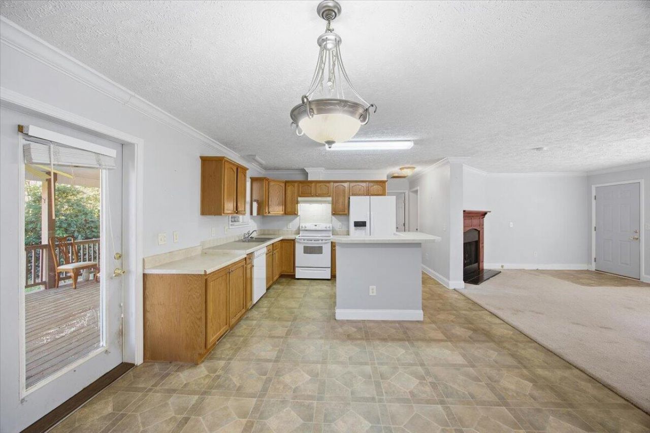 1613 Cavanaugh Road Photo 9