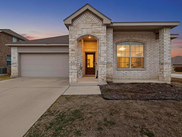 423 Pepperbark Avenue, Princeton, TX 75407