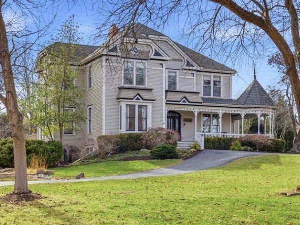 14346 S Caenen Lane, Olathe, KS 66062