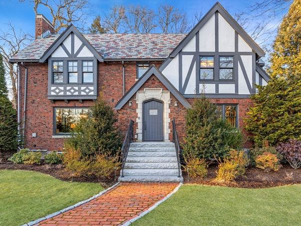 1151 Commonwealth Ave, Newton, MA 02465