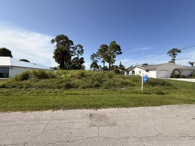 541 NW Placid Avenue, Port Saint Lucie, FL 34983 Photo
