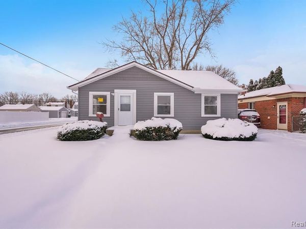 17205 Anne Avenue, Allen Park, MI 48101