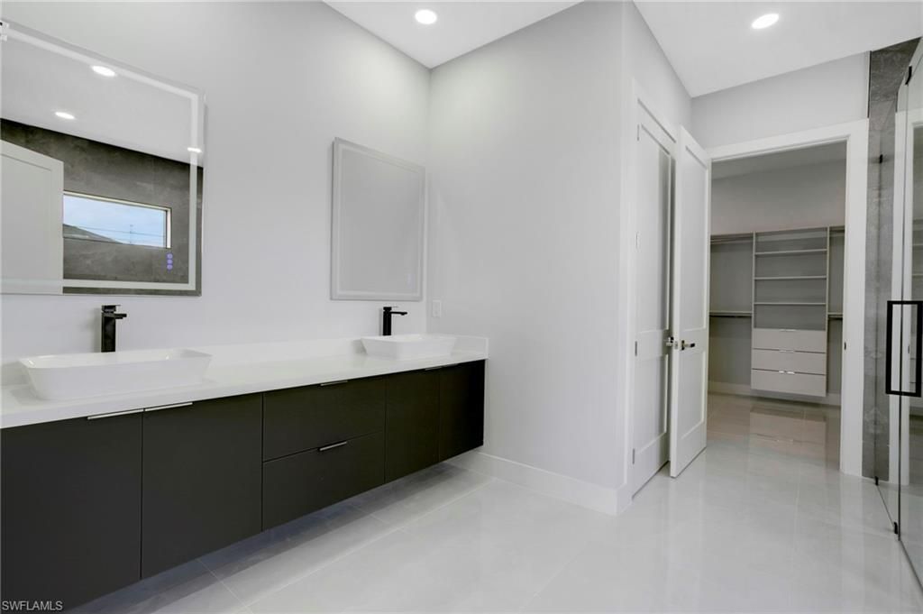 243 SW 24th Pl, Cape Coral, FL 33991 Photo