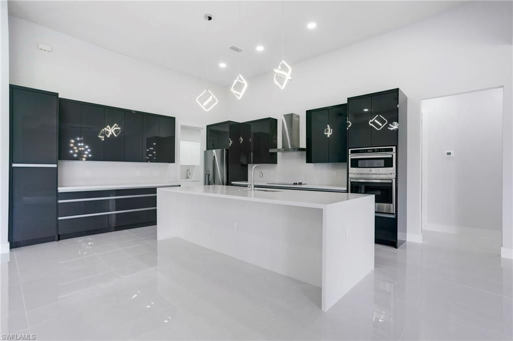 243 SW 24th Pl, Cape Coral, FL 33991 Photo