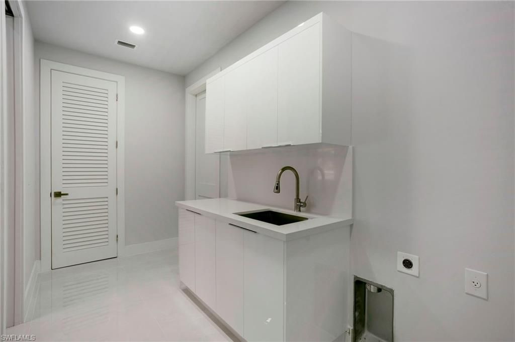 243 SW 24th Pl, Cape Coral, FL 33991 Photo