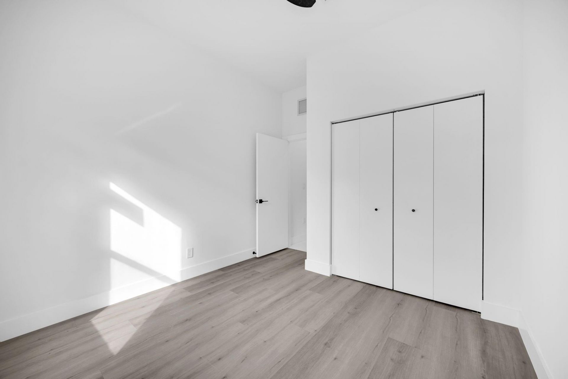 2531 NW 14th Court, Fort Lauderdale, FL 33311 Photo