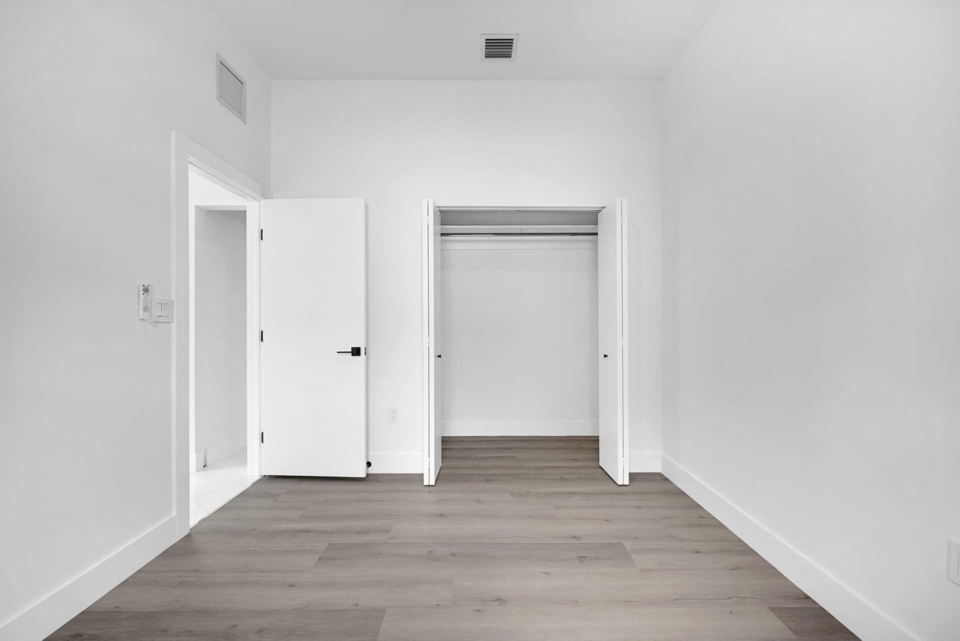 2531 NW 14th Court, Fort Lauderdale, FL 33311 Photo