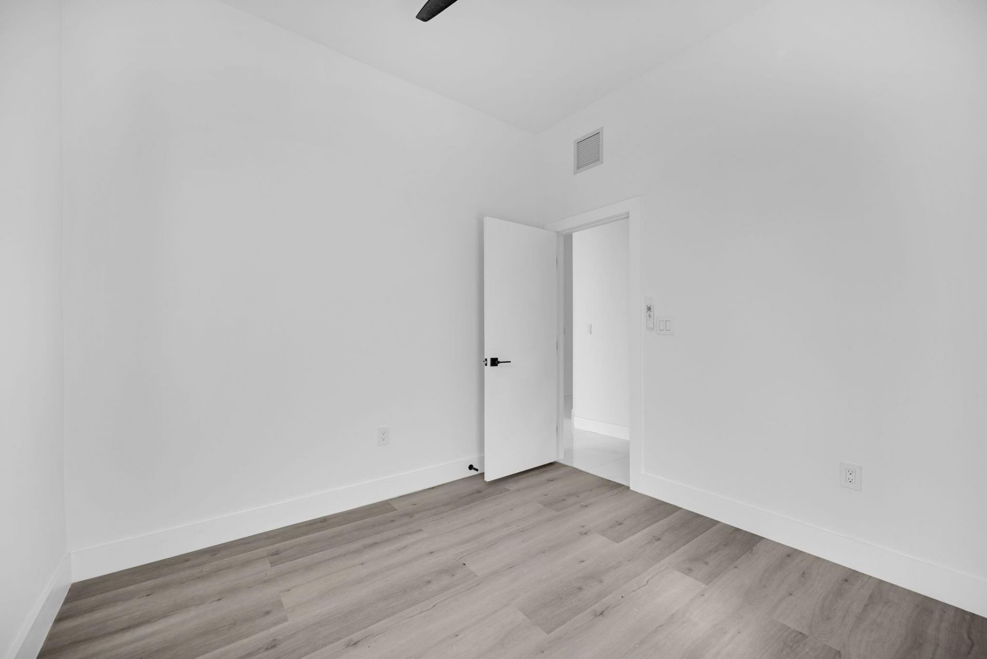 2531 NW 14th Court, Fort Lauderdale, FL 33311 Photo