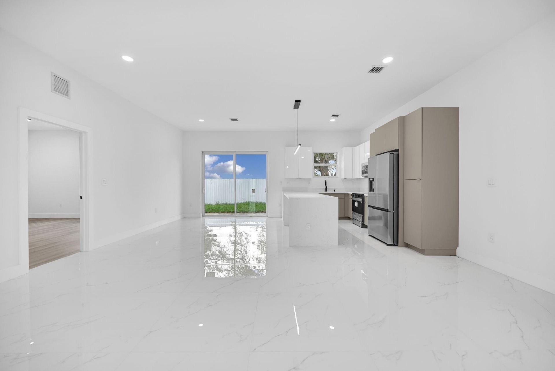 2531 NW 14th Court, Fort Lauderdale, FL 33311 Photo