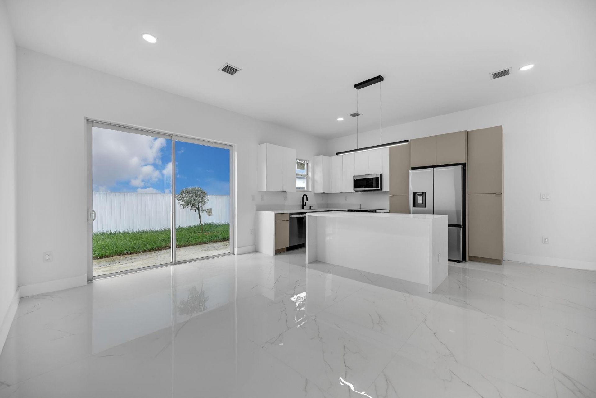 2531 NW 14th Court, Fort Lauderdale, FL 33311 Photo