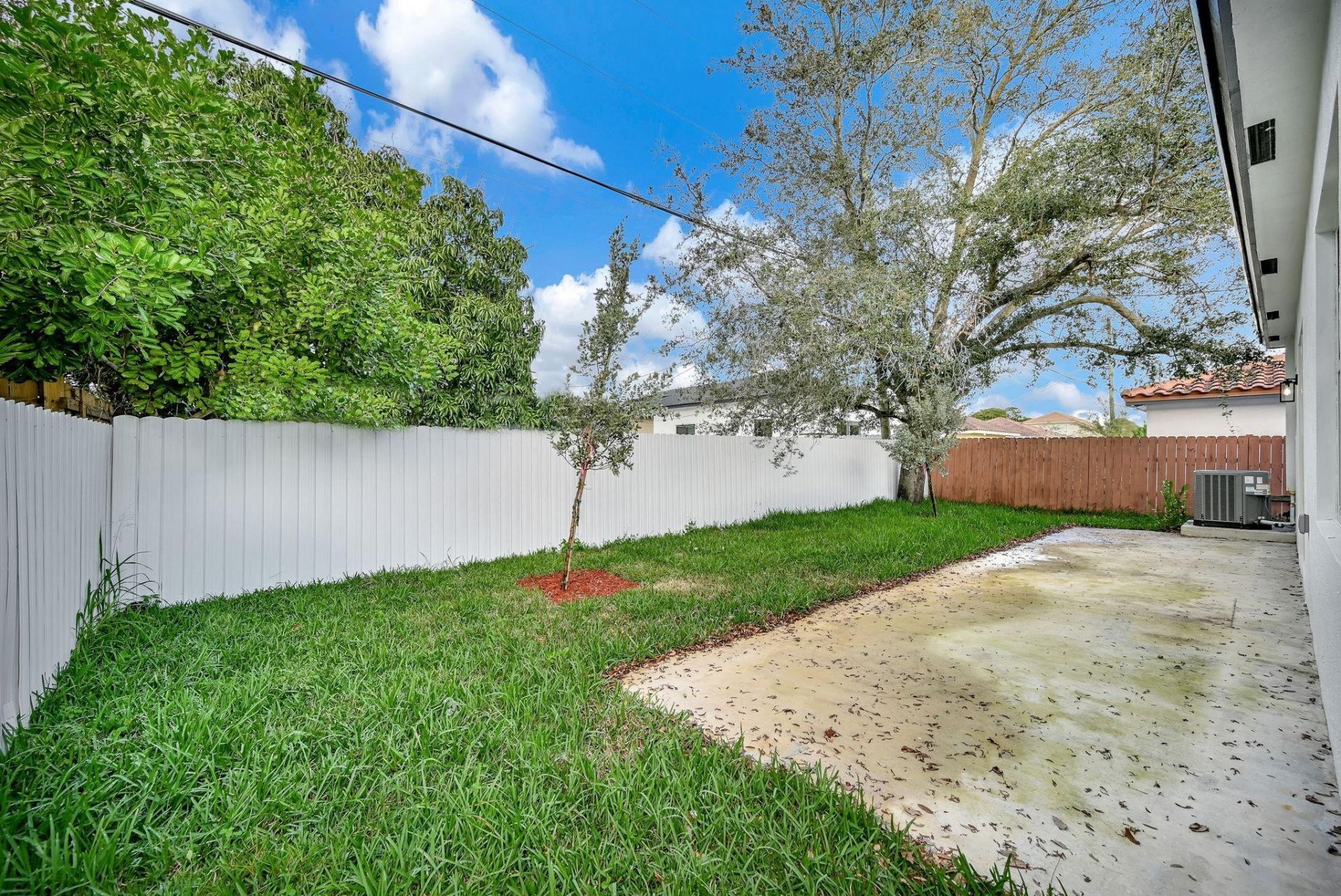 2531 NW 14th Court, Fort Lauderdale, FL 33311 Photo