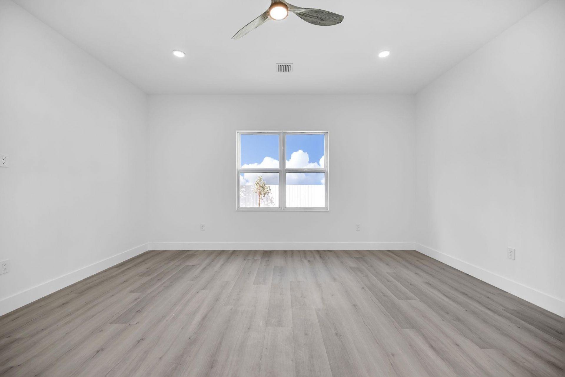 2531 NW 14th Court, Fort Lauderdale, FL 33311 Photo