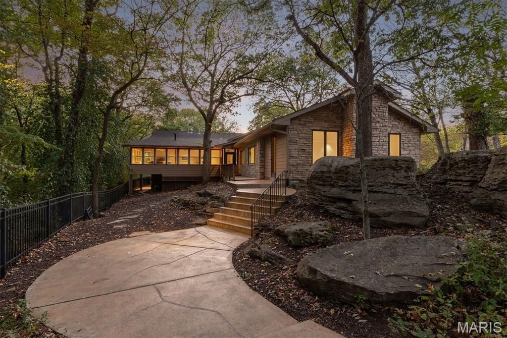 1800 W Adams Avenue, Kirkwood, MO 63122 Main Photo