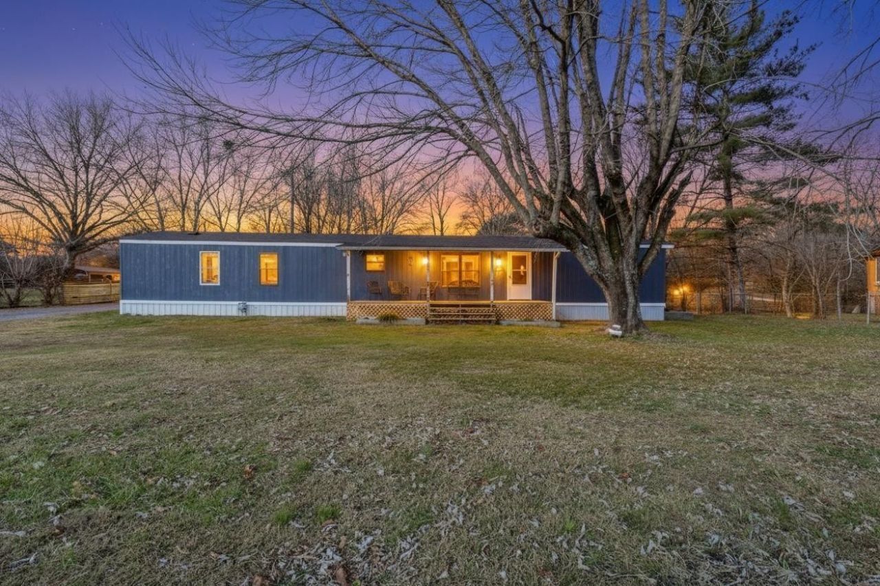 1810 Ringgold Road, La Fayette, GA 30728 Main Photo