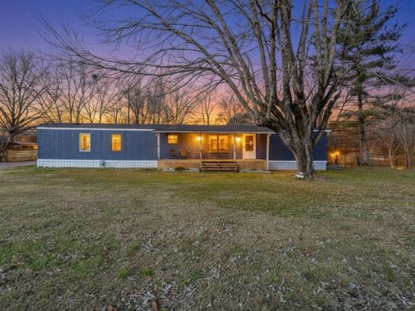 1810 Ringgold Road, La Fayette, GA 30728