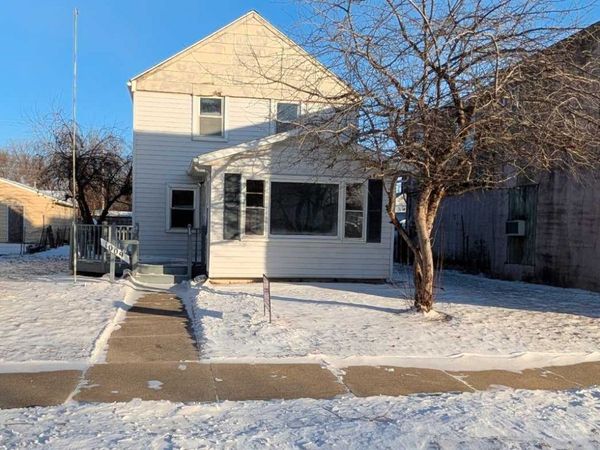 1009 4th Avenue NE, Austin, MN 55912