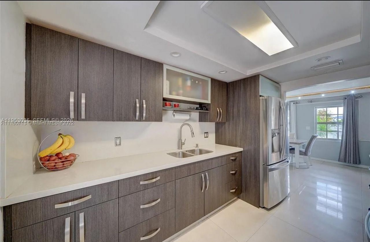 801 E 16th Pl, Hialeah, FL 33010 Photo