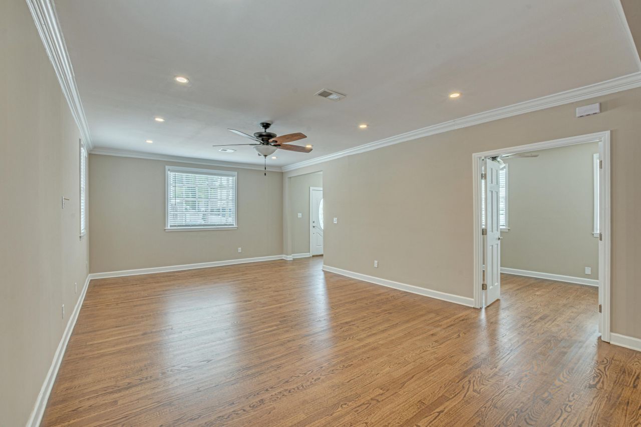 377 Ashley Avenue Photo 12