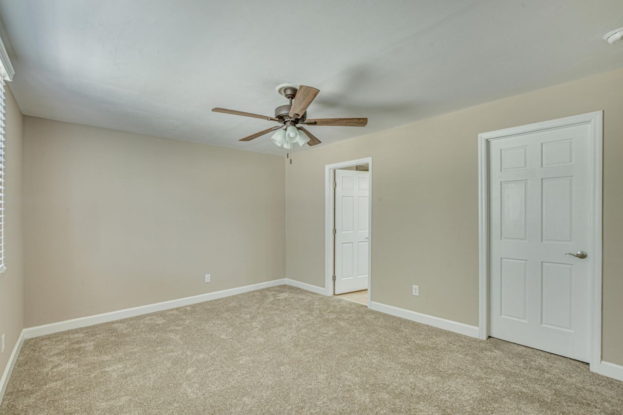 377 Ashley Avenue Photo 20