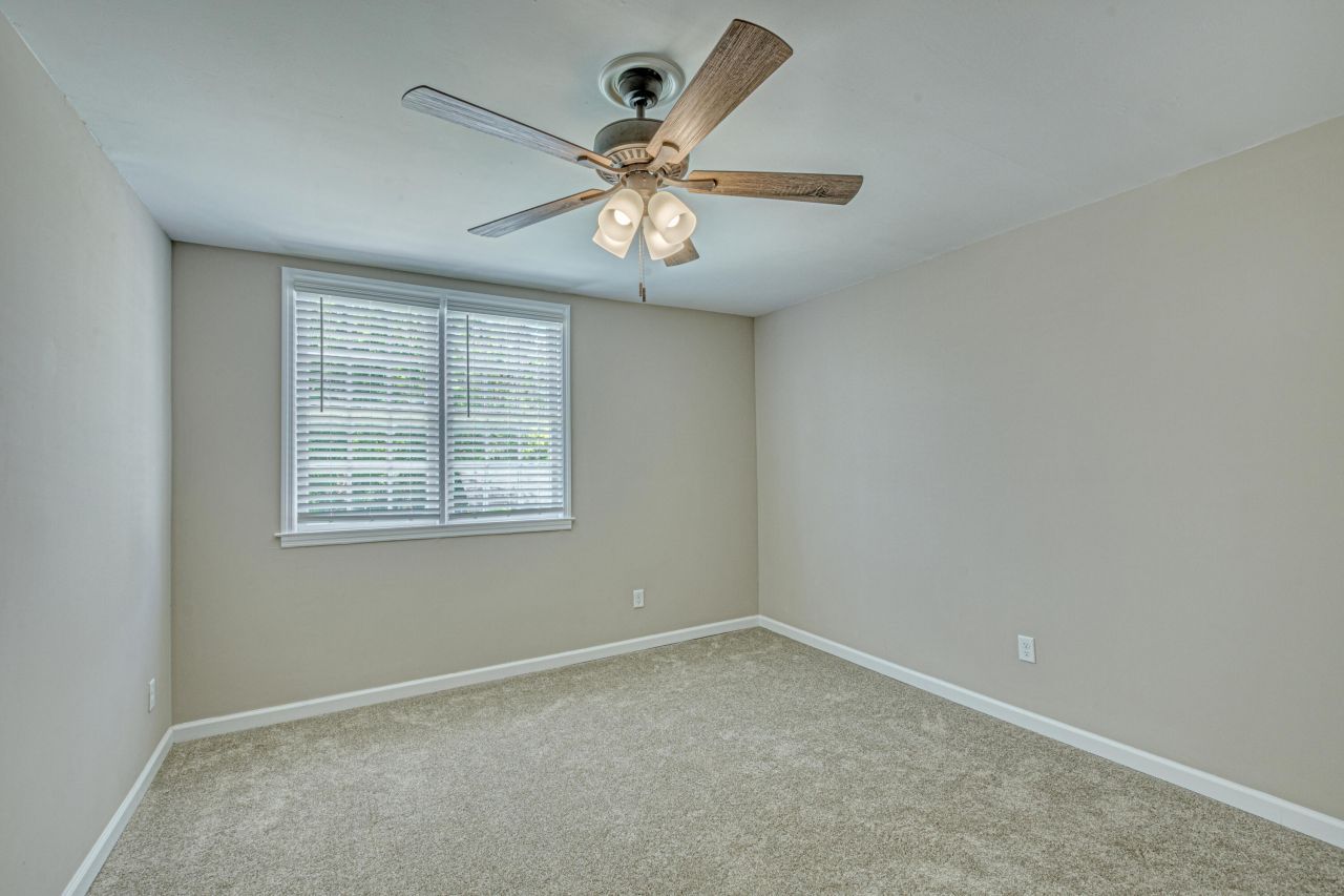 377 Ashley Avenue Photo 42