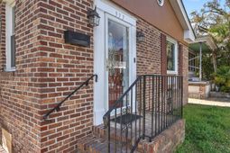 377 Ashley Avenue photo 4