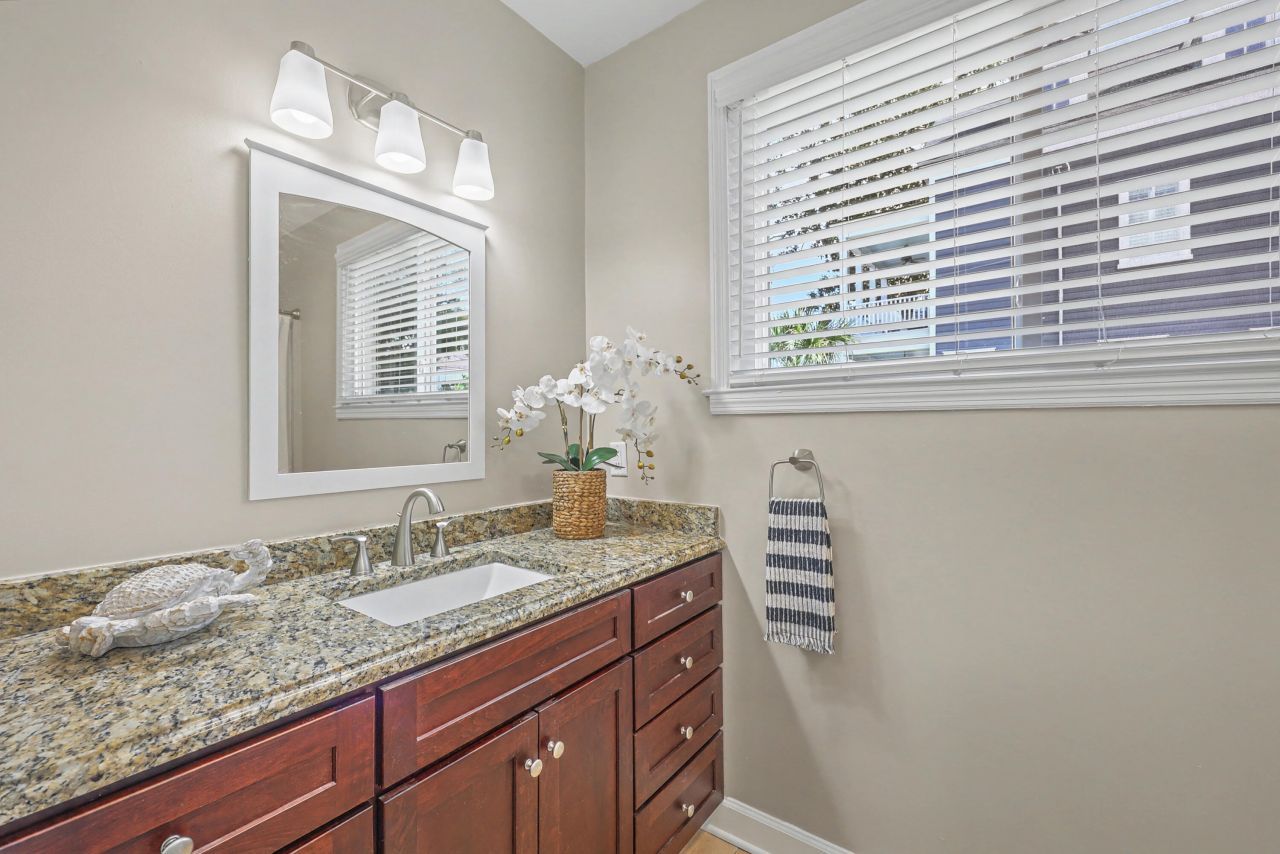 377 Ashley Avenue Photo 51