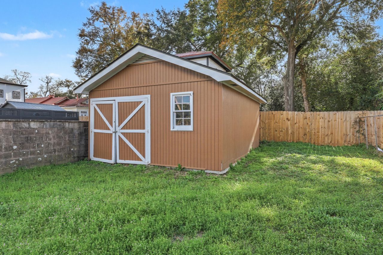 377 Ashley Avenue Photo 57