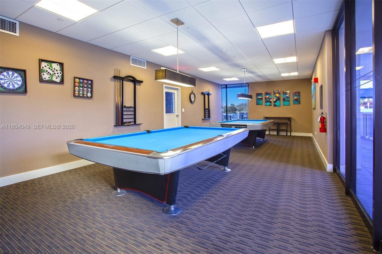 3675 N Country Club Dr, Unit 1102, Aventura, FL 33180 Photo