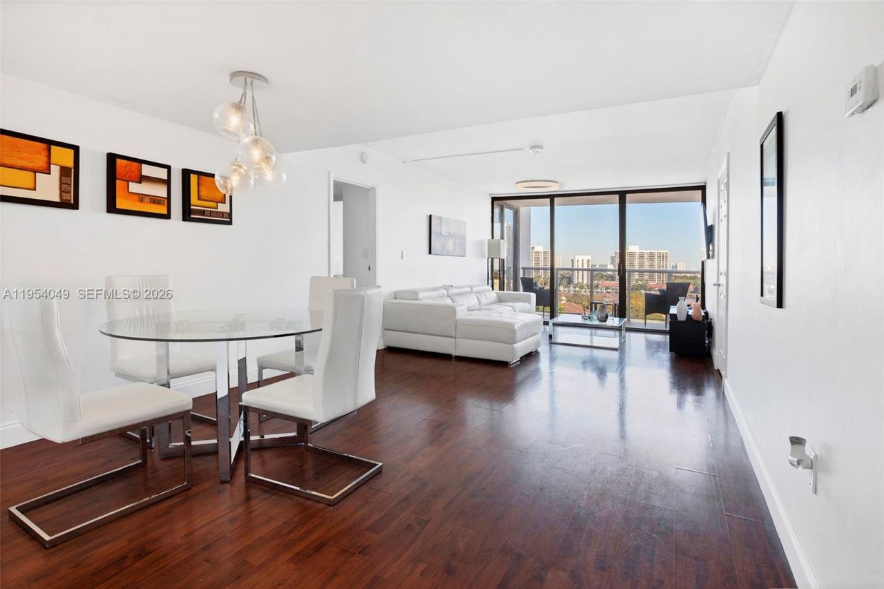 3675 N Country Club Dr, Unit 1102, Aventura, FL 33180 Photo