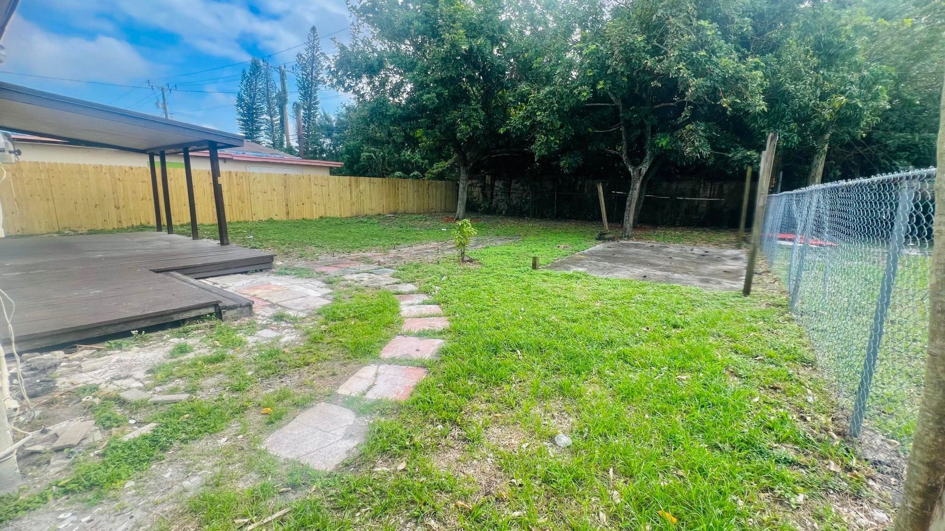 2360 NW 2nd Street Street, Pompano Beach, FL 33069 Photo