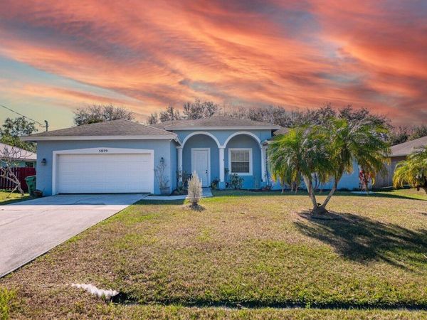 5859 NW Cullom Circle, Port Saint Lucie, FL 34986