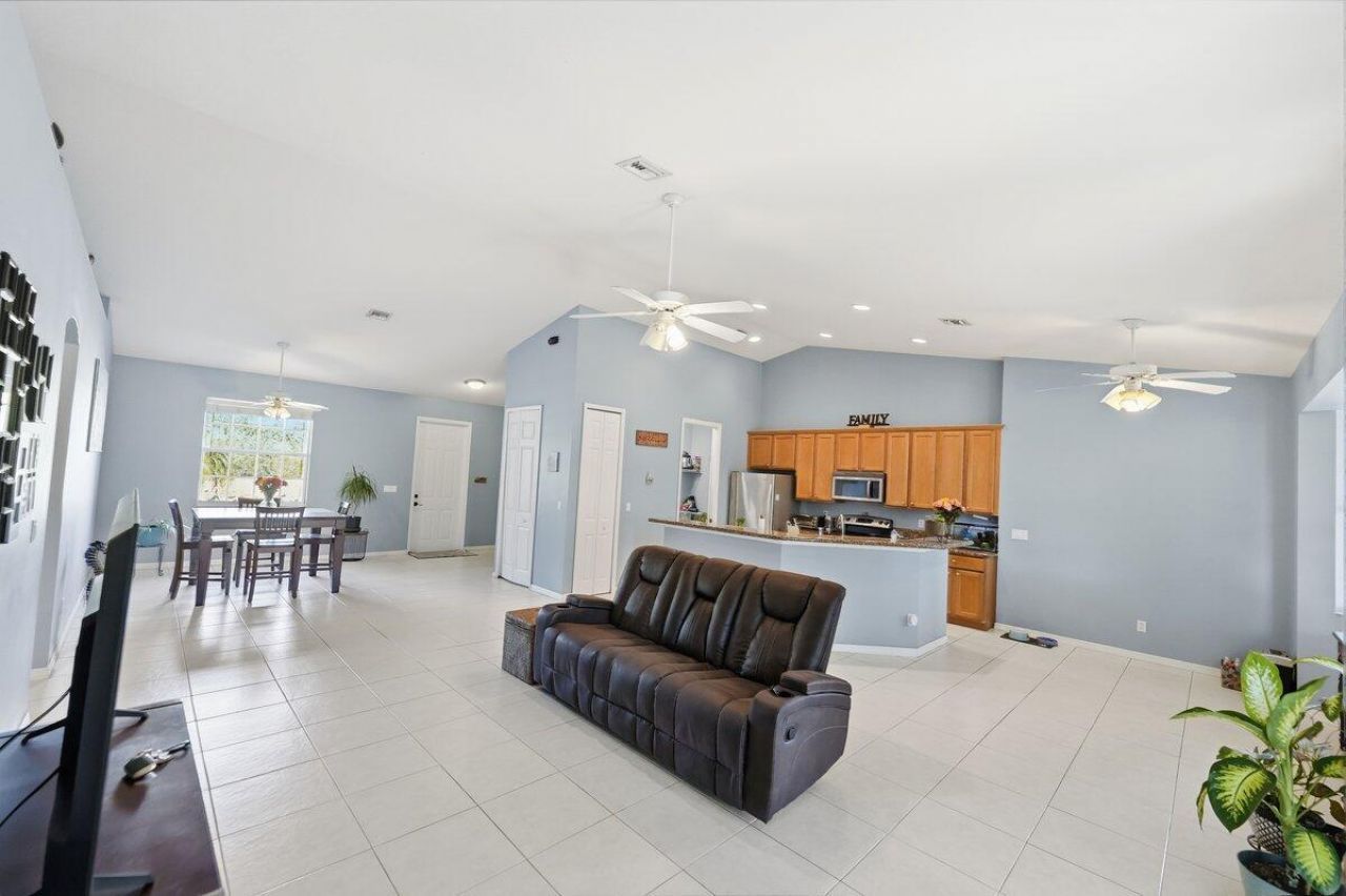 5859 NW Cullom Circle, Port Saint Lucie, FL 34986 Photo