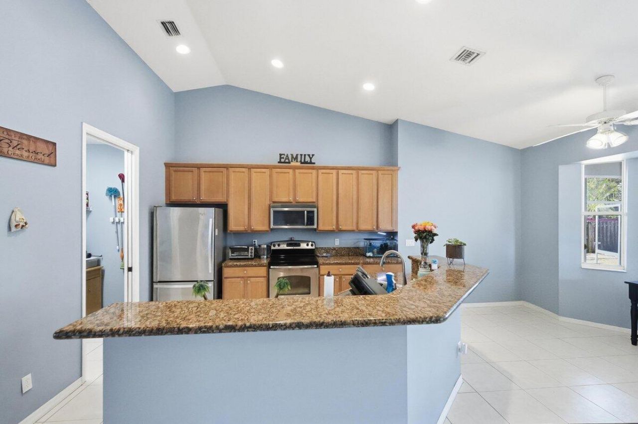 5859 NW Cullom Circle, Port Saint Lucie, FL 34986 Photo