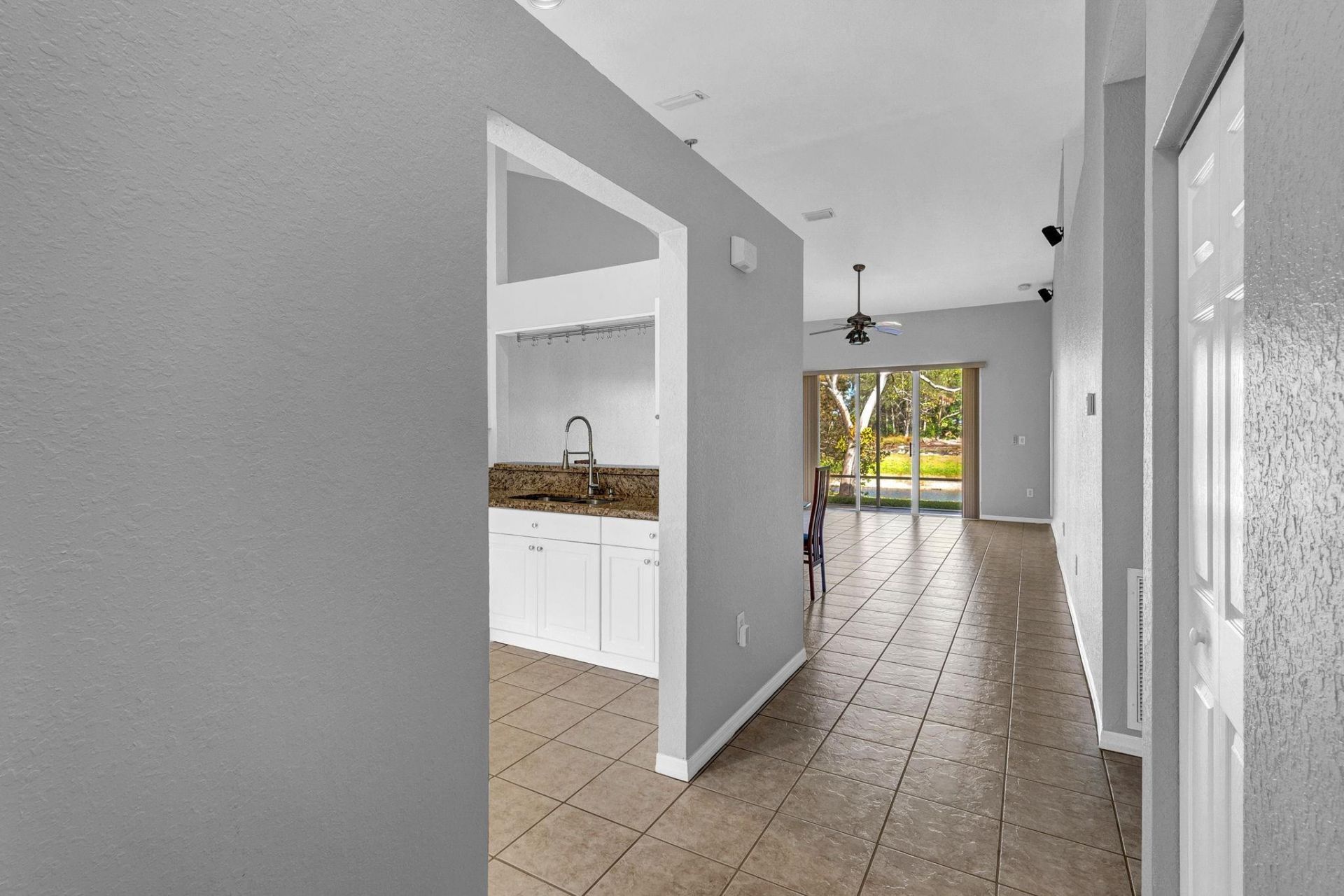 7501 S Aragon Blvd, Unit 5, Sunrise, FL 33313 Photo