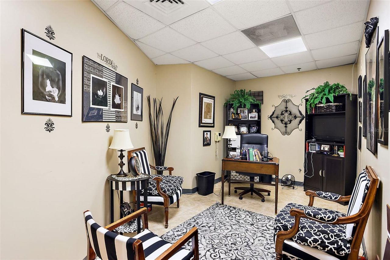 1 S Cottage Hill Road, Orlando, FL 32805 Photo