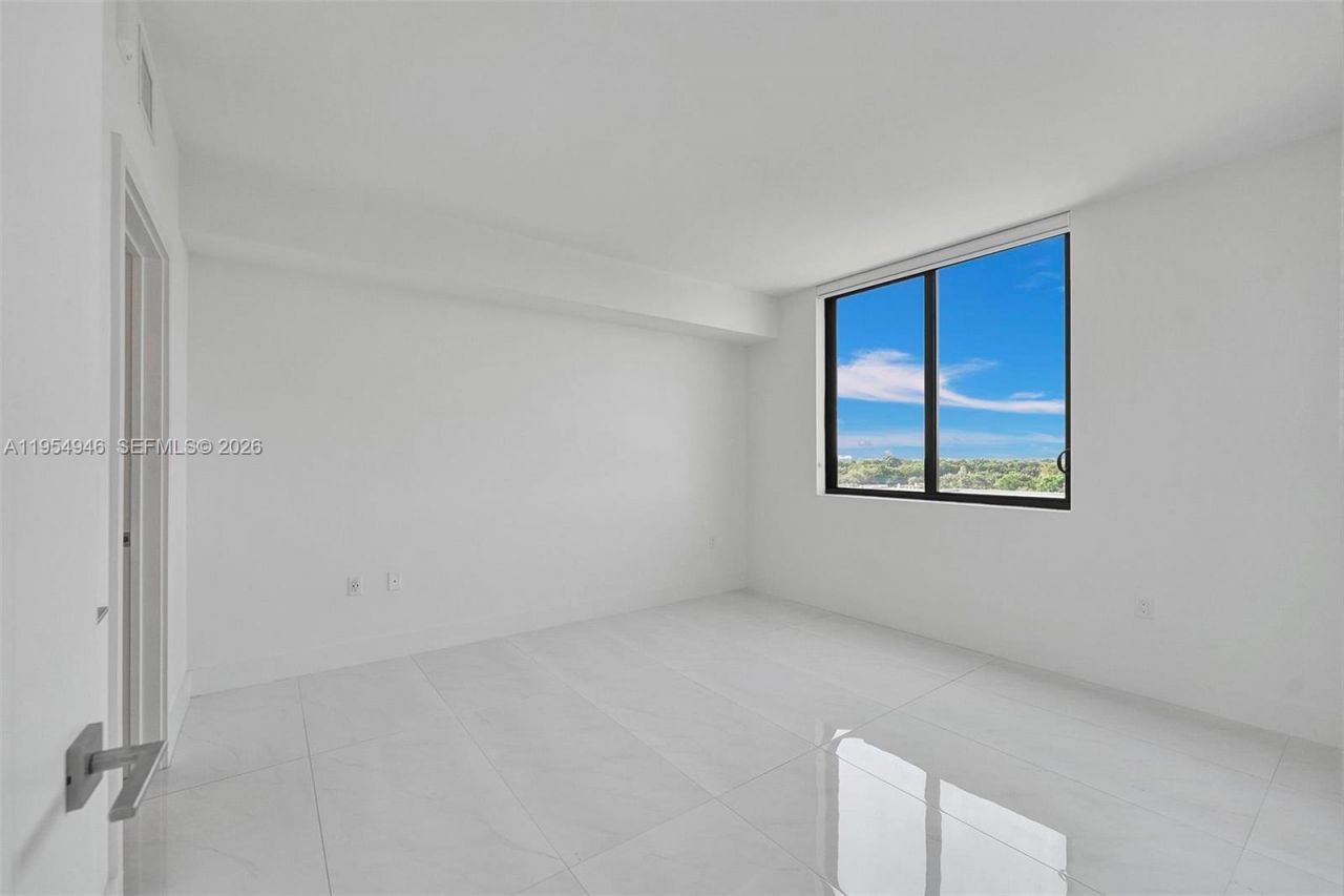 301 Altara Ave, Unit 631, Coral Gables, FL 33146 Photo