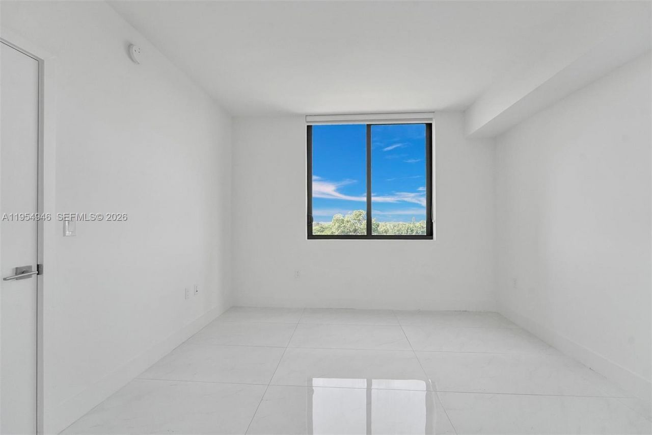 301 Altara Ave, Unit 631, Coral Gables, FL 33146 Photo