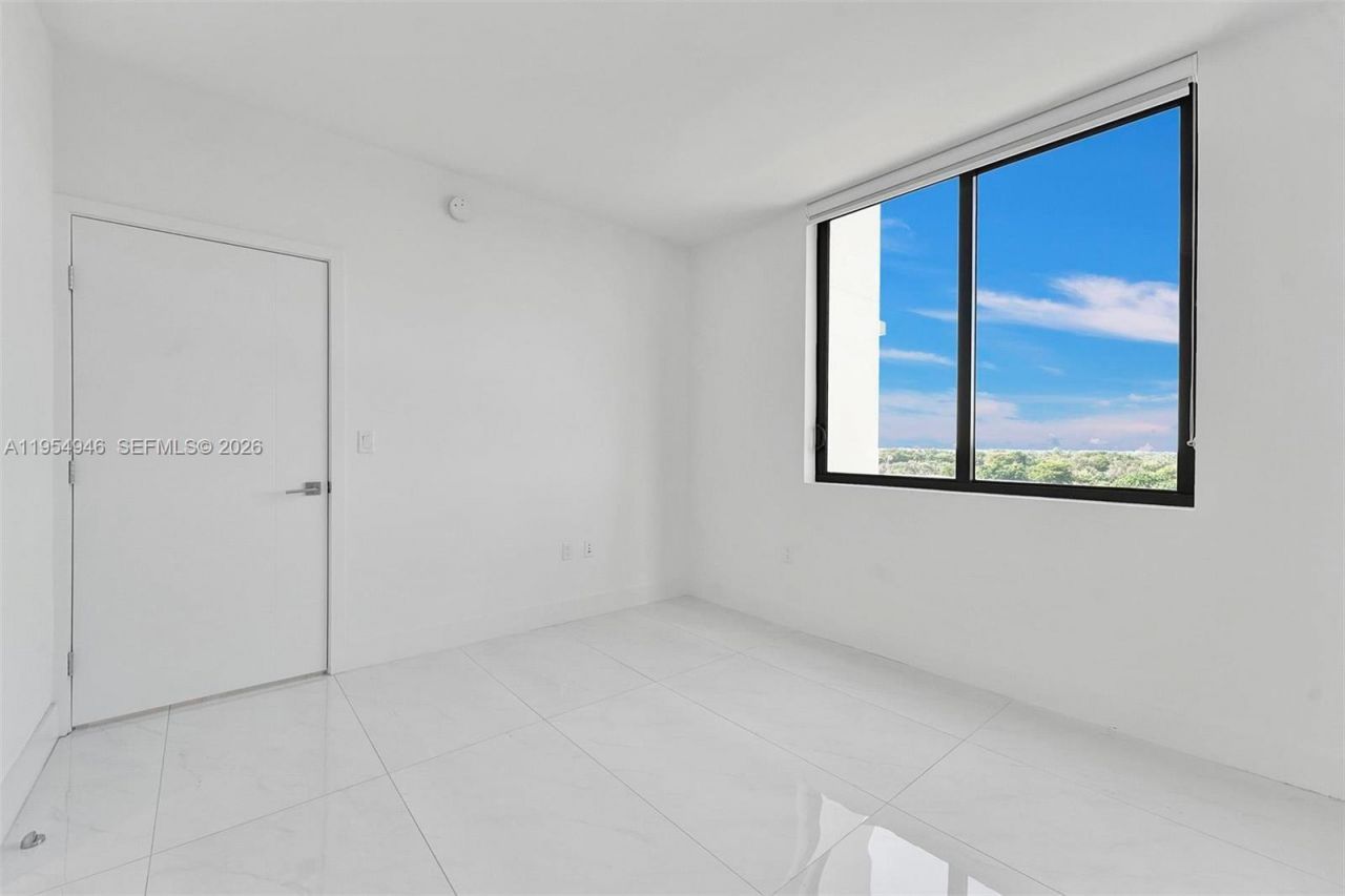 301 Altara Ave, Unit 631, Coral Gables, FL 33146 Photo