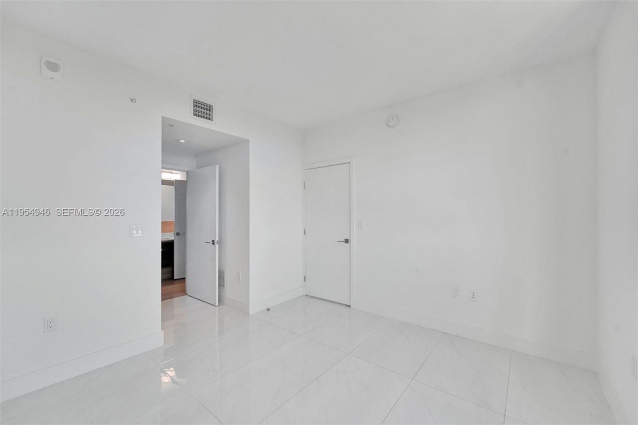 301 Altara Ave, Unit 631, Coral Gables, FL 33146 Photo