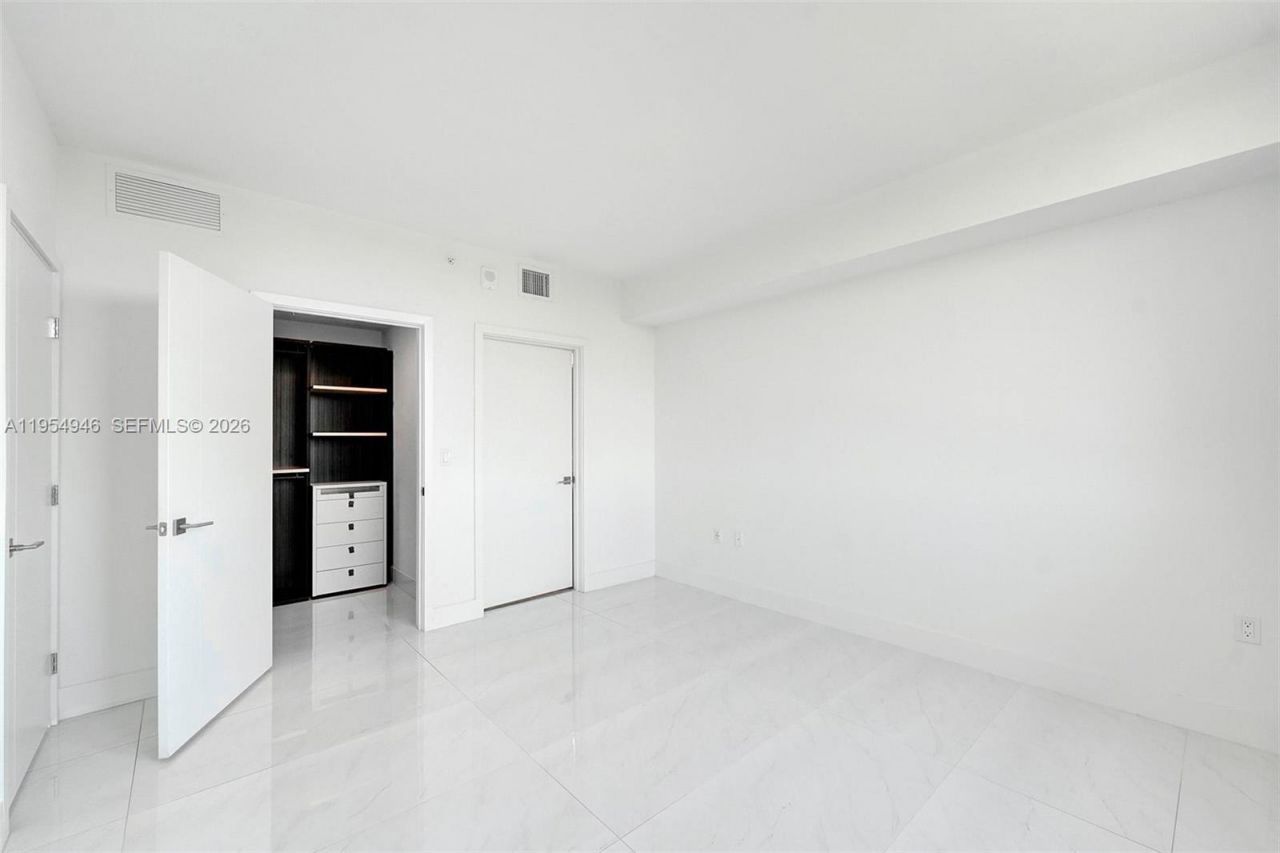 301 Altara Ave, Unit 631, Coral Gables, FL 33146 Photo