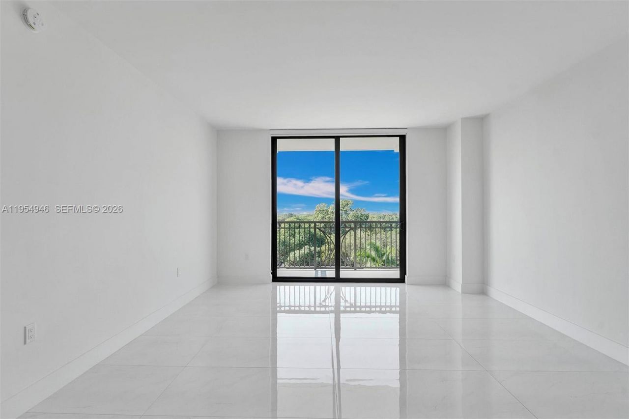 301 Altara Ave, Unit 631, Coral Gables, FL 33146 Photo