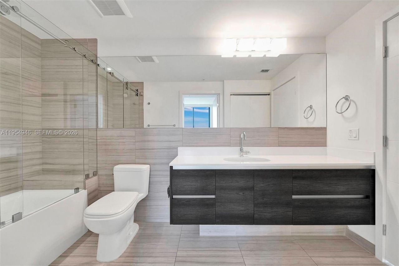 301 Altara Ave, Unit 631, Coral Gables, FL 33146 Photo