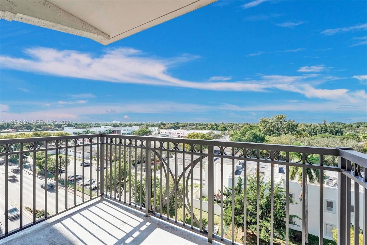 301 Altara Ave, Unit 631, Coral Gables, FL 33146 Photo