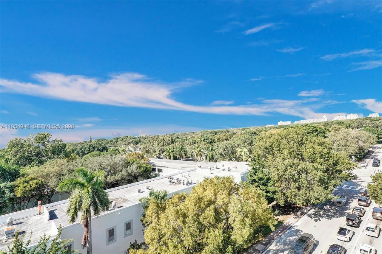 301 Altara Ave, Unit 631, Coral Gables, FL 33146 Photo