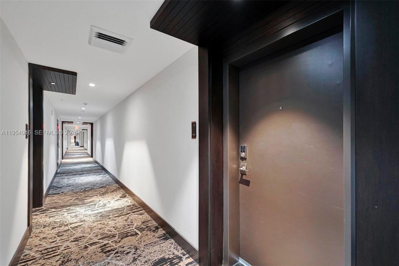 301 Altara Ave, Unit 631, Coral Gables, FL 33146 Photo