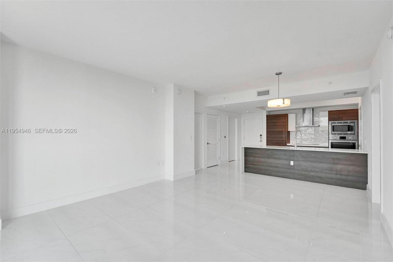 301 Altara Ave, Unit 631, Coral Gables, FL 33146 Photo