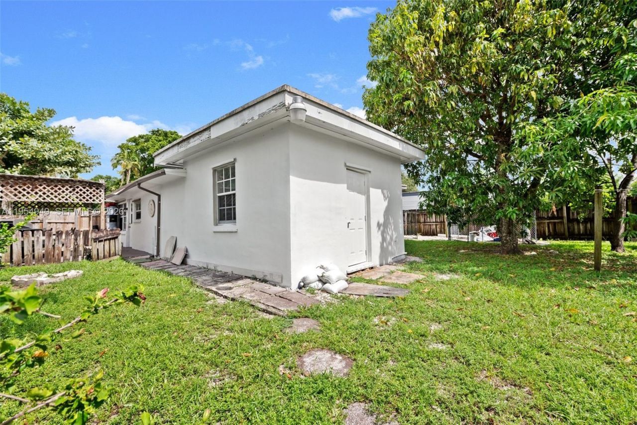 2661 SW 12th Ter , Fort Lauderdale, FL 33315 Photo