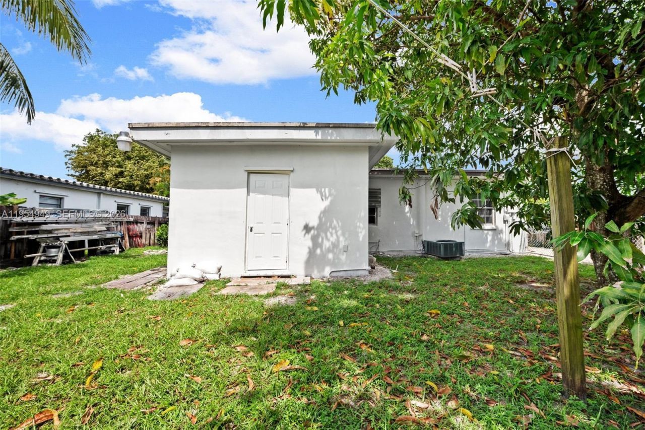 2661 SW 12th Ter , Fort Lauderdale, FL 33315 Photo