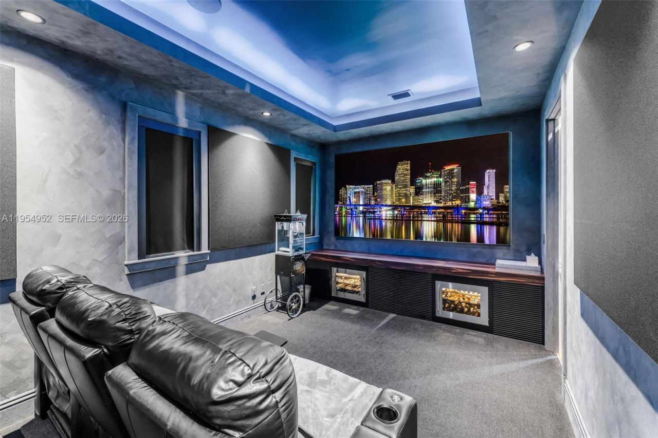 4819 University Drive, Coral Gables, FL 33146 Photo